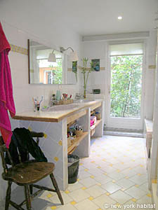 Paris T6 - Loft appartements location vacances - salle d'eau 1 (PA-1581) photo 1 de 3