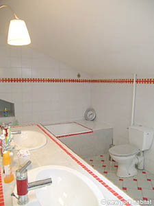Paris T6 - Loft appartements location vacances - salle d'eau 2 (PA-1581) photo 2 de 3