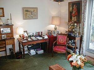 Paris 1 Bedroom accommodation - living room (PA-1582) photo 5 of 7