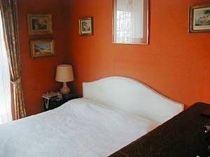 Paris 1 Bedroom accommodation - bedroom (PA-1582) photo 2 of 3