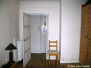 Paris T2 appartement location vacances - chambre (PA-1584) photo 3 sur 6