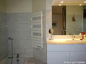 Paris 3 Zimmer ferienwohnung - badezimmer 1 (PA-1591) photo 1 von 1