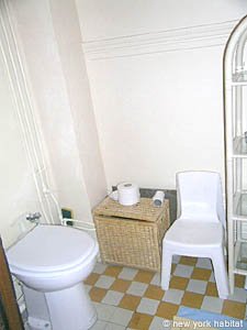 Paris 3 Bedroom apartment - bathroom 2 (PA-1620) photo 3 of 4