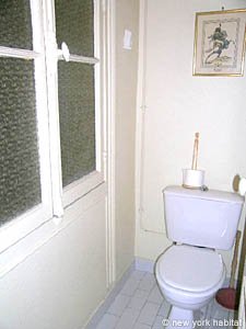 Paris 3 Bedroom apartment - bathroom 3 (PA-1620) photo 1 of 1