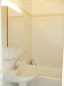 Paris Studio accommodation - bathroom (PA-1638) photo 1 of 4