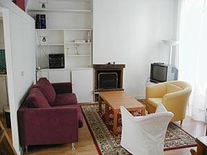 Wohnzimmer - Photo 1 von 9