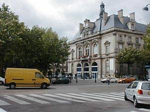 Paris 1 Bedroom accommodation - bedroom (PA-1737) photo 2 of 4