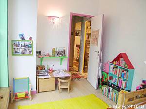 Paris 1 Bedroom - Duplex accommodation - bedroom (PA-1753) photo 5 of 10 Paris 1 Bedroom - Duplex accommodation - bedroom (PA-1753) photo 5 of 10