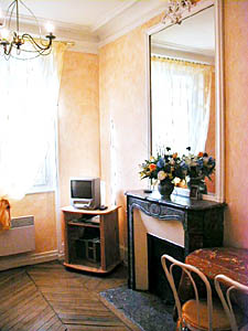 Paris T2 appartements location vacances - s&eacute;jour (PA-1772) photo 2 de 5