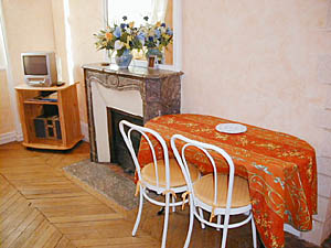 Paris T2 appartements location vacances - s&eacute;jour (PA-1772) photo 3 de 5