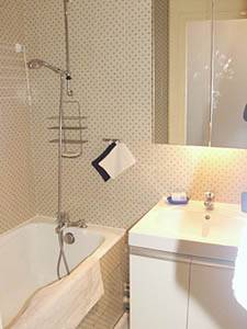 Paris Studio/T1 logements location appartements - salle d'eau 1 (PA-1816) photo 1 de 3