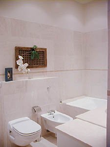 Paris T4 appartements location vacances - salle d'eau 1 (PA-1851) photo 1 de 7