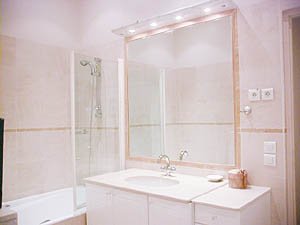 Paris T4 appartements location vacances - salle d'eau 1 (PA-1851) photo 4 de 7