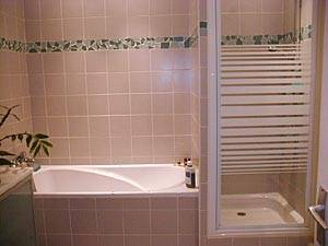 Paris 1 Bedroom apartment - bathroom 1 (PA-1896) photo 3 of 4