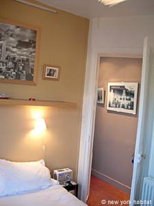 Paris T2 appartements location vacances - chambre (PA-1902) photo 2 de 7