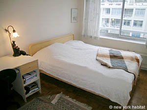 Paris T2 logement location appartement - chambre (PA-1907) photo 1 sur 5
