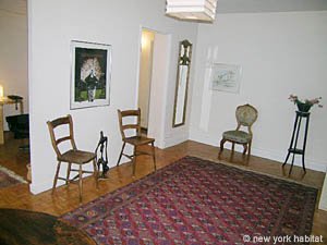 Paris T2 logement location appartement - s&eacute;jour (PA-1907) photo 6 sur 8