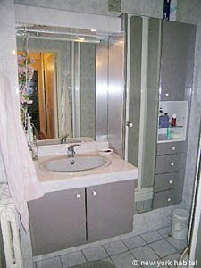 Paris T2 logement location appartement - salle d'eau 1 (PA-1907) photo 1 sur 3