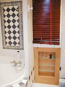 Paris 4 Zimmer wohnungsvermietung - badezimmer 2 (PA-1913) photo 3 von 3