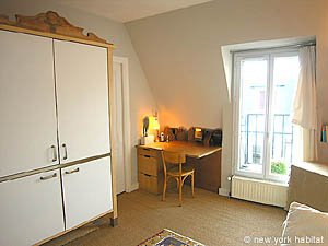 Paris 2 Bedroom apartment - living room 2 (PA-1971) photo 2 of 5