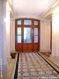 Paris 2 Bedrooms apartment - bedroom 1 (PA-1983) photo 4 of 5
