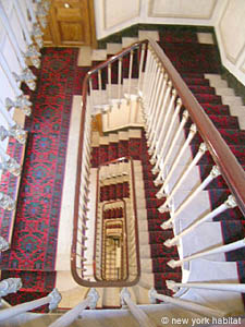 Paris 2 Bedrooms apartment - bathroom 1 (PA-1983) photo 2 of 4