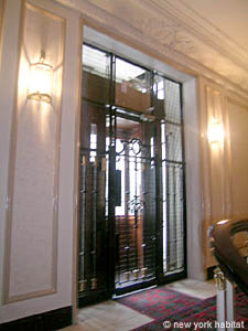 Paris 2 Bedrooms apartment - bathroom 1 (PA-1983) photo 4 of 4