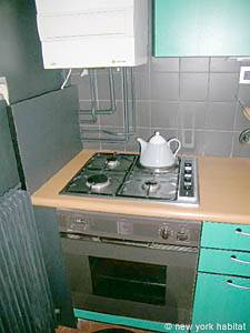 Paris 2 Bedrooms apartment - kitchen (PA-2001) photo 2 of 3
