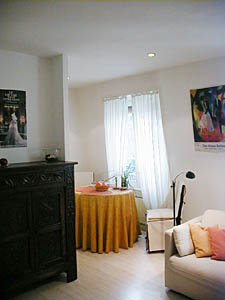Paris T2 logements location appartements - s&eacute;jour (PA-2004) photo 5 de 10