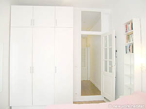 Paris 3 Bedroom apartment - bedroom 3 (PA-2015) photo 3 of 4