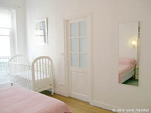 Paris 3 Bedroom apartment - bedroom 3 (PA-2015) photo 2 of 4