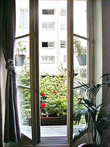 Paris 2 Bedroom accommodation - living room (PA-2022) photo 3 of 4