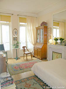 Paris Accommodation: 2 Bedroom Rental in Trocadero, Auteuil - Tour Eiffel (PA-2039)