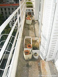 Paris 2 Zimmer ferienwohnung - wohnzimmer (PA-2065) photo 8 von 8