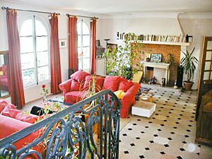 Paris 4 Bedroom accommodation - living room (PA-2075) photo 3 of 12
