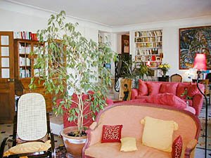 Paris 4 Bedroom accommodation - living room (PA-2075) photo 1 of 12