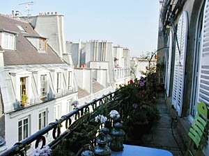 Paris 4 Bedroom accommodation - living room (PA-2075) photo 6 of 12