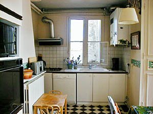 Paris 4 Bedroom accommodation - kitchen (PA-2075) photo 5 of 7