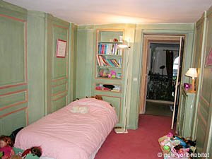 Paris 4 Bedroom accommodation - bedroom 4 (PA-2075) photo 2 of 4