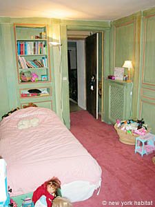 Paris 4 Bedroom accommodation - bedroom 4 (PA-2075) photo 1 of 4