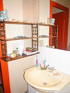 Paris 4 Bedroom accommodation - bathroom 1 (PA-2075) photo 1 of 2