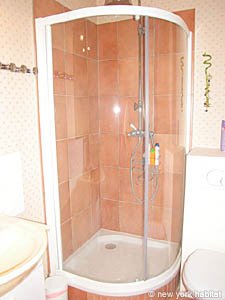 Paris 4 Bedroom accommodation - bathroom 1 (PA-2075) photo 2 of 2