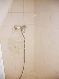 Paris Studio apartment - bathroom (PA-2084) photo 1 of 2