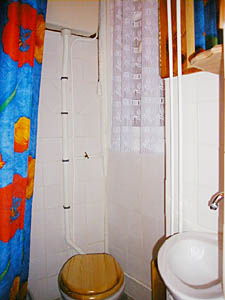 Paris Studio apartment - bathroom (PA-2101) photo 1 of 2