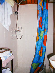 Paris Studio apartment - bathroom (PA-2101) photo 2 of 2