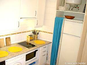 Paris 3 Bedroom apartment - kitchen (PA-2112) photo 2 of 6