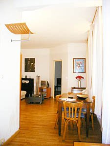 Paris T2 logement location appartement - s&eacute;jour (PA-2117) photo 2 sur 12
