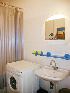 Paris T2 logement location appartement - salle d'eau (PA-2117) photo 2 sur 3