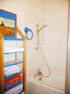 Paris T2 logement location appartement - salle d'eau (PA-2117) photo 3 sur 3