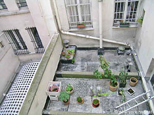 Paris 1 Bedroom accommodation - bedroom (PA-2119) photo 6 of 6